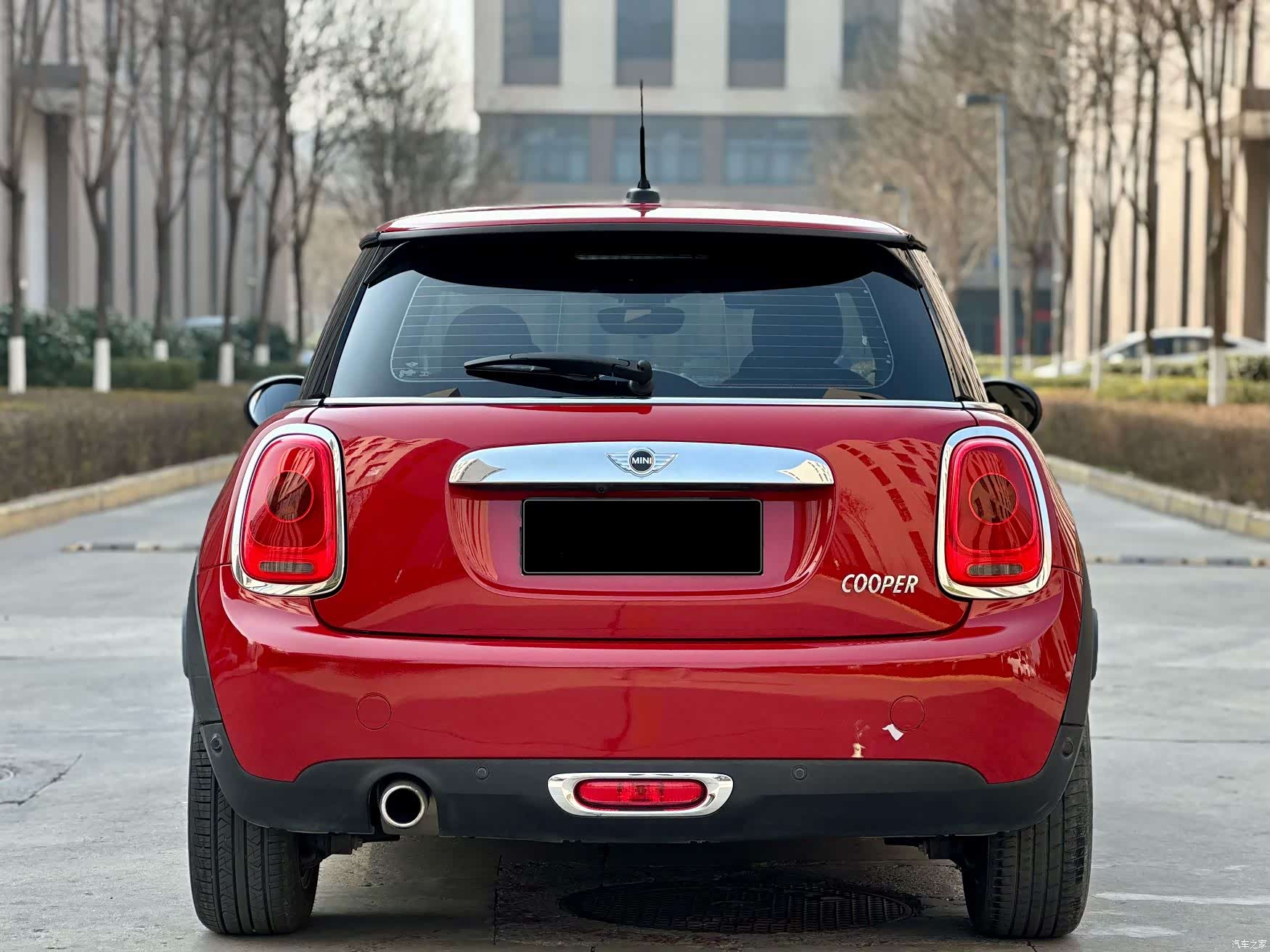 Mini ONE, 2018 13