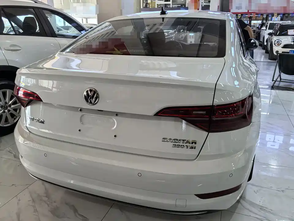 Volkswagen Sagitar