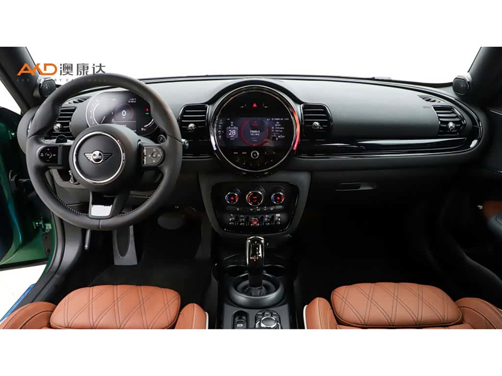 Mini Clubman, 2023 все фото