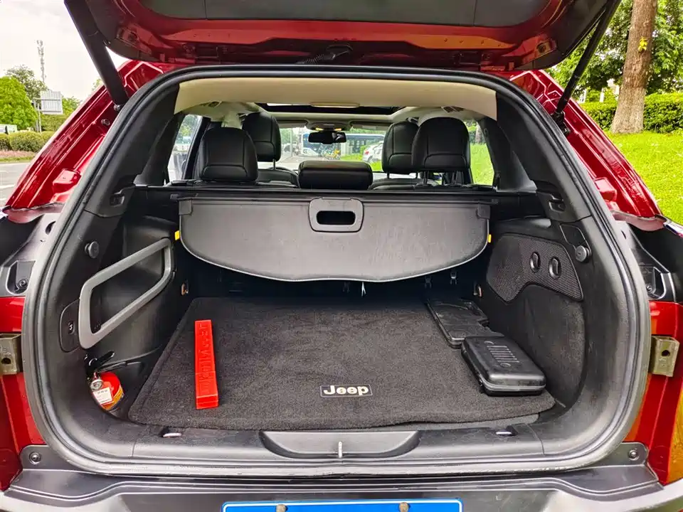 Jeep Free light