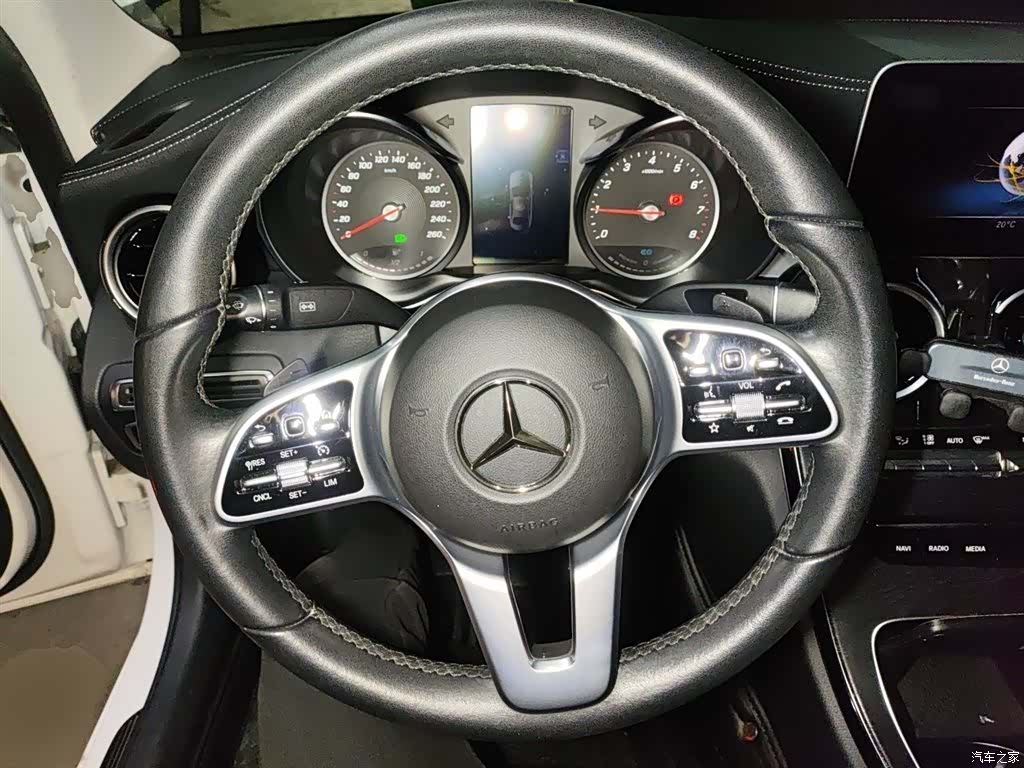 Mercedes-Benz C-Class, 2019 3