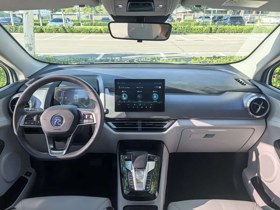 BYD Yuan Pro BYD Yuan Pro