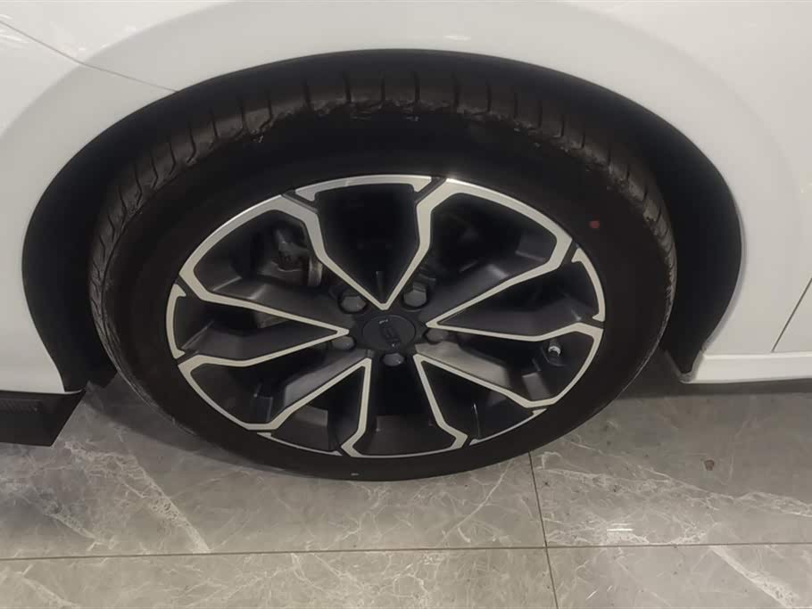 Geely Binrui