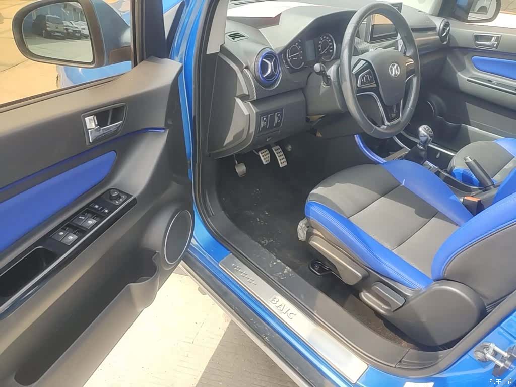 BAIC X25, 2016 16