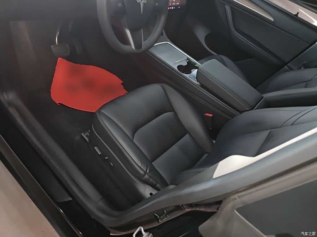 Tesla Model Y, 2022 15