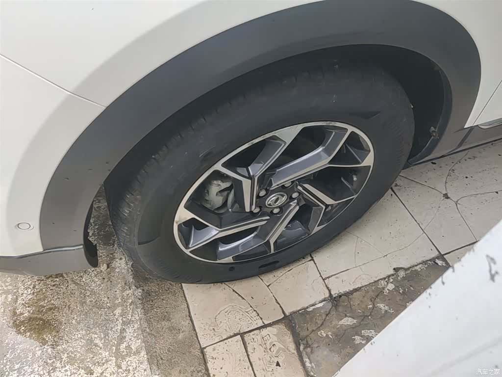 DongFeng AX7, 2019 23