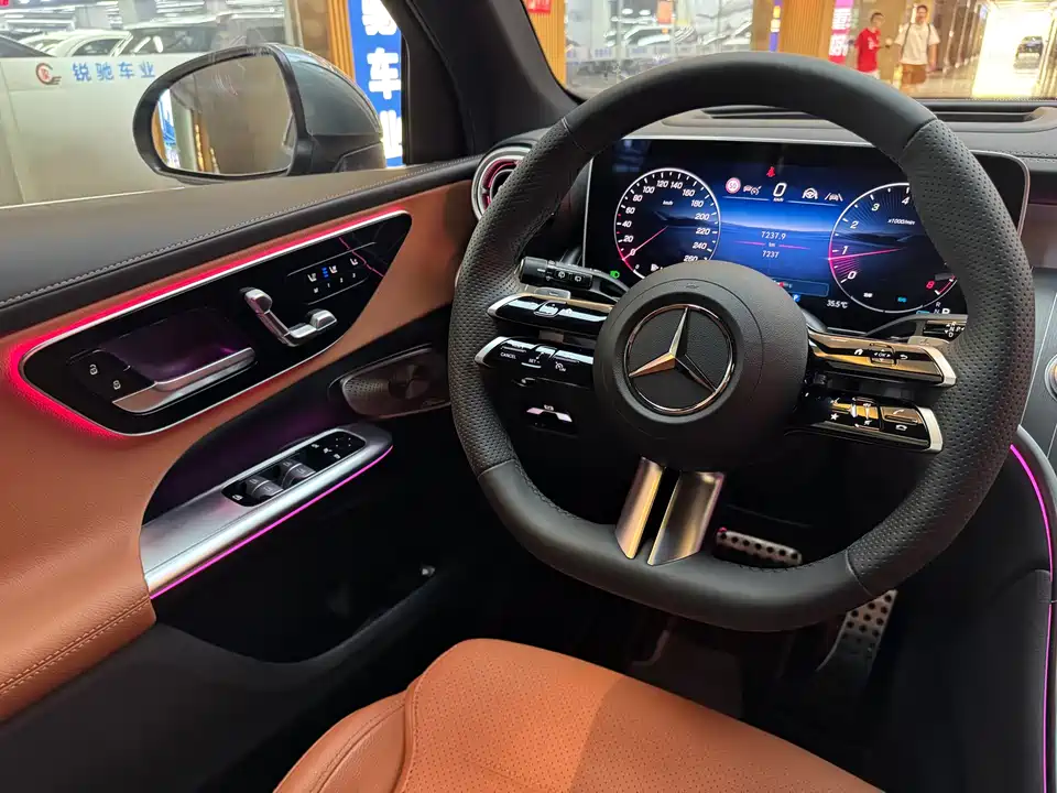 Mercedes-Benz GLC Mercedes-Benz GLC