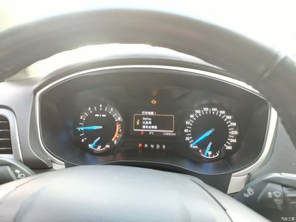 Ford Mondeo, 2014 12
