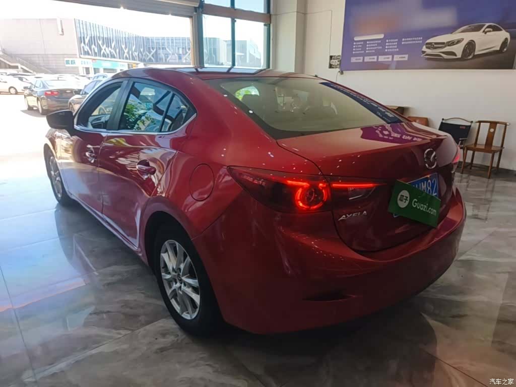 Mazda Mazda3, 2018 все фото
