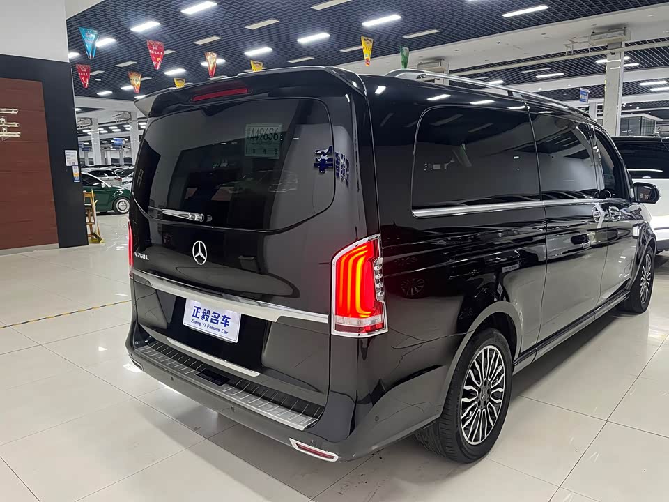 Mercedes-Benz V-class