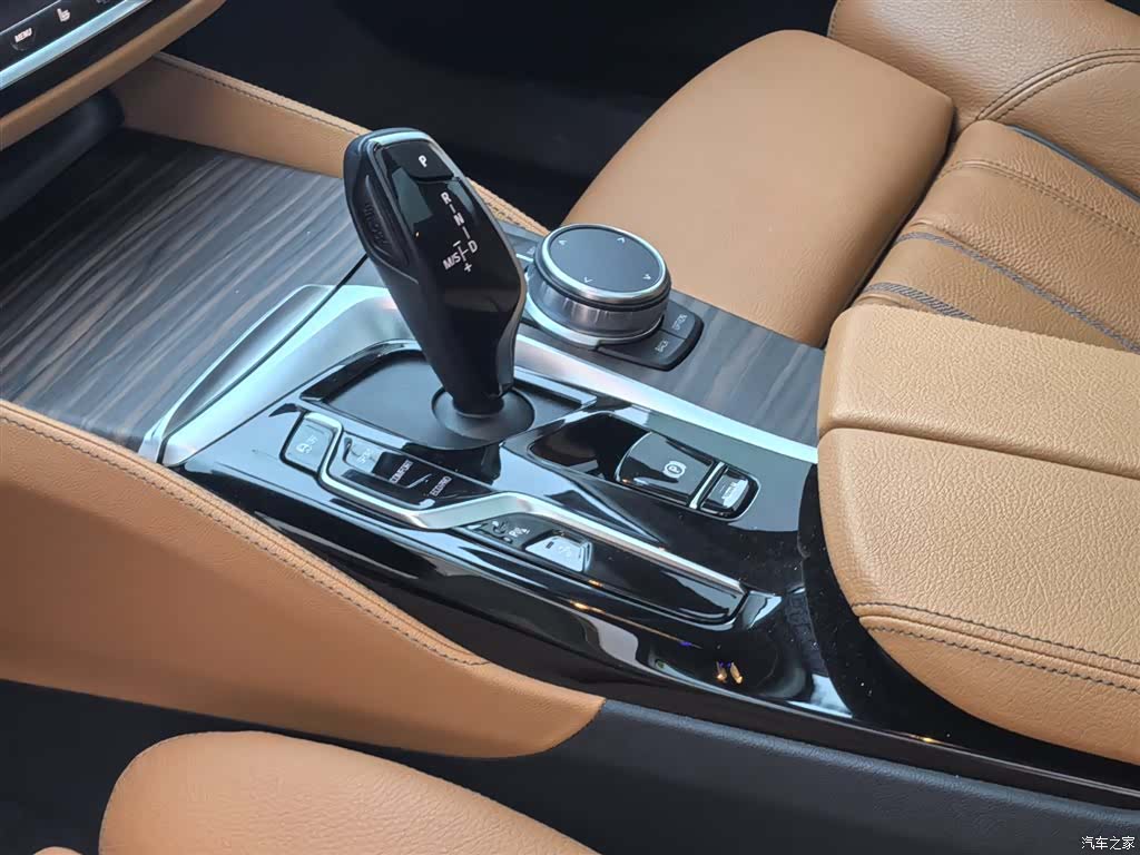 BMW 6 Series GT, 2024 11