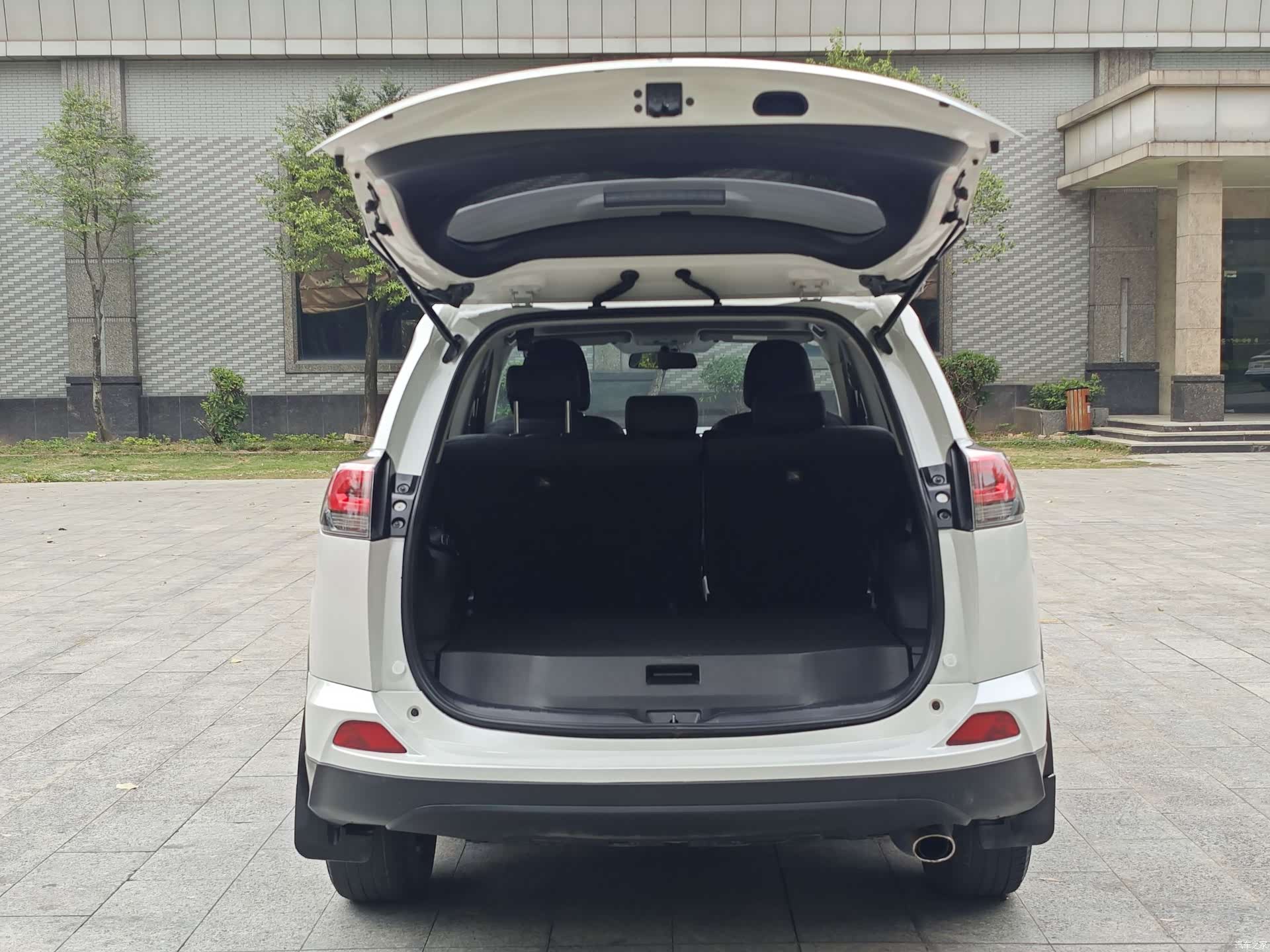 Toyota RAV4, 2017 23