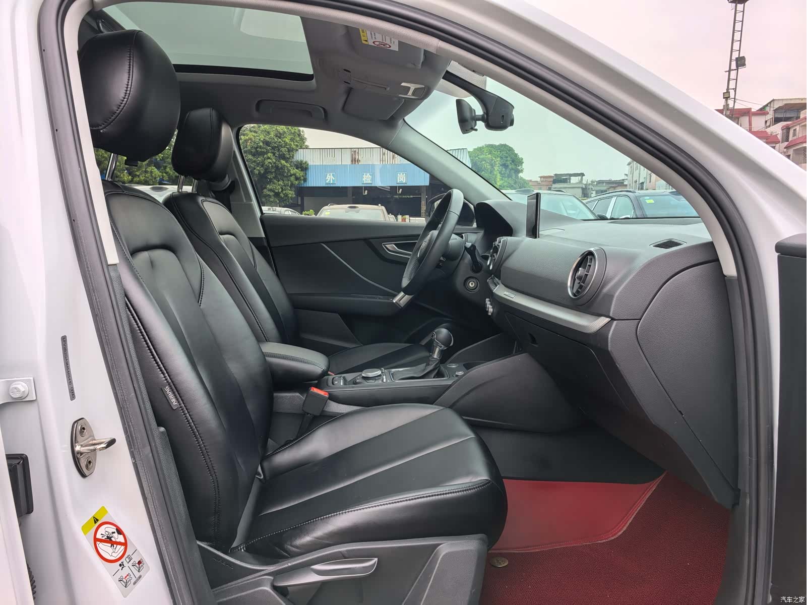 Audi Q2L, 2021 9