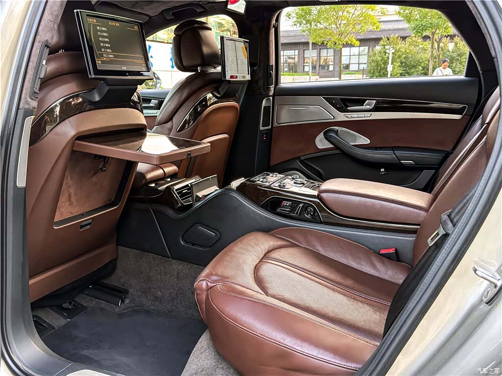 Audi A8L, 2013 20
