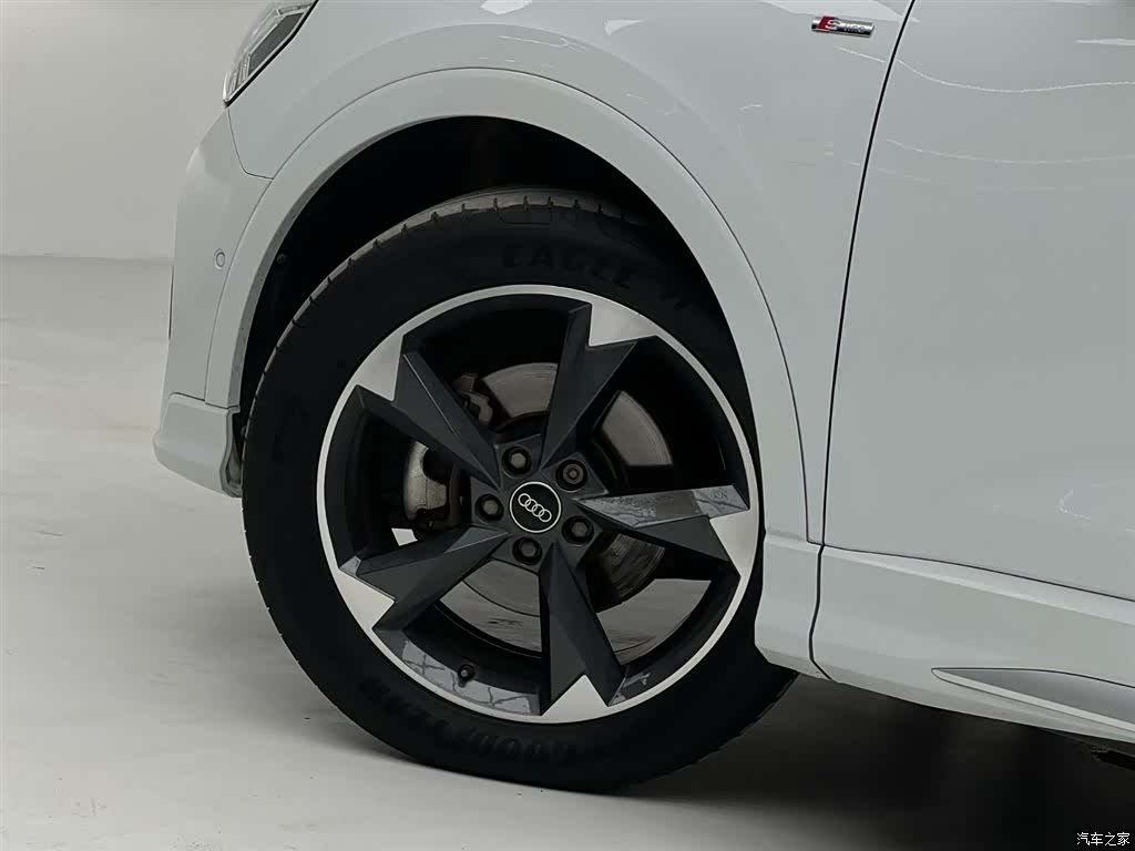 Audi Q3, 2022 14
