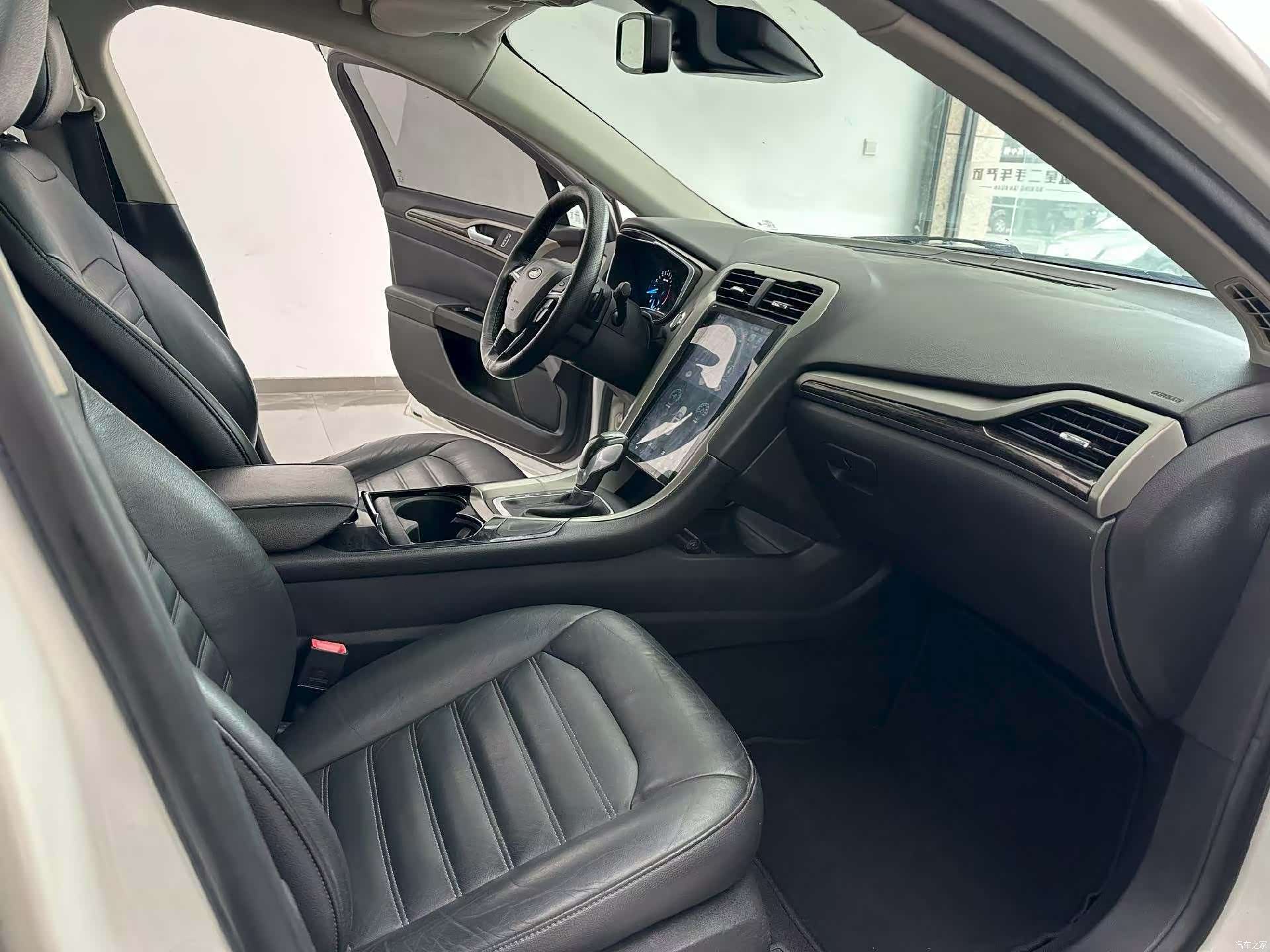 Ford Mondeo, 2016 4