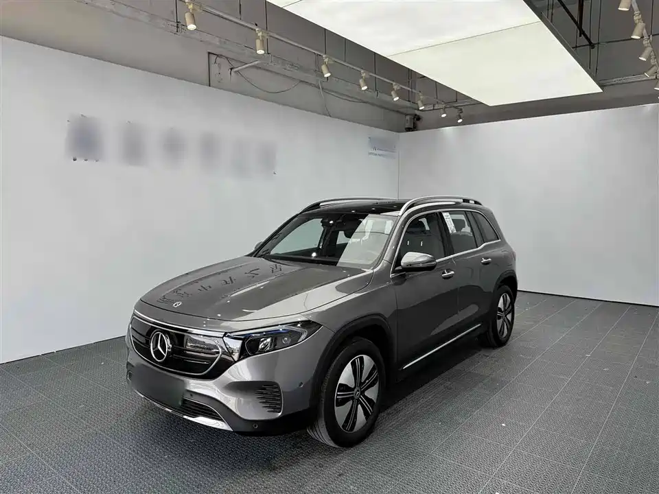 Mercedes-Benz EQB Mercedes-Benz EQB