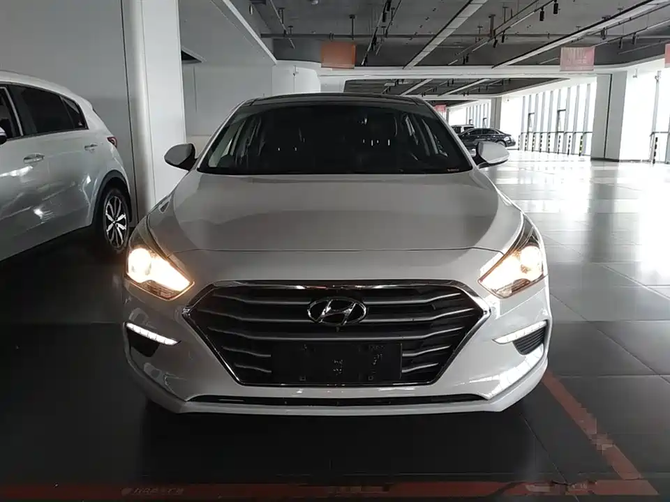 Hyundai Name picture