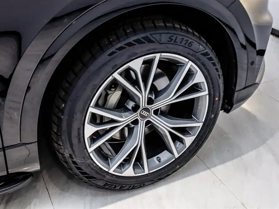Audi Q8 Audi Q8