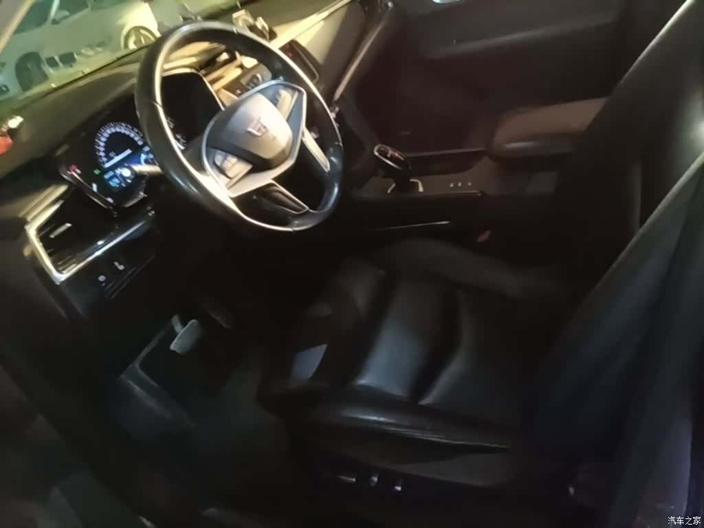 Cadillac XT5, 2017 11