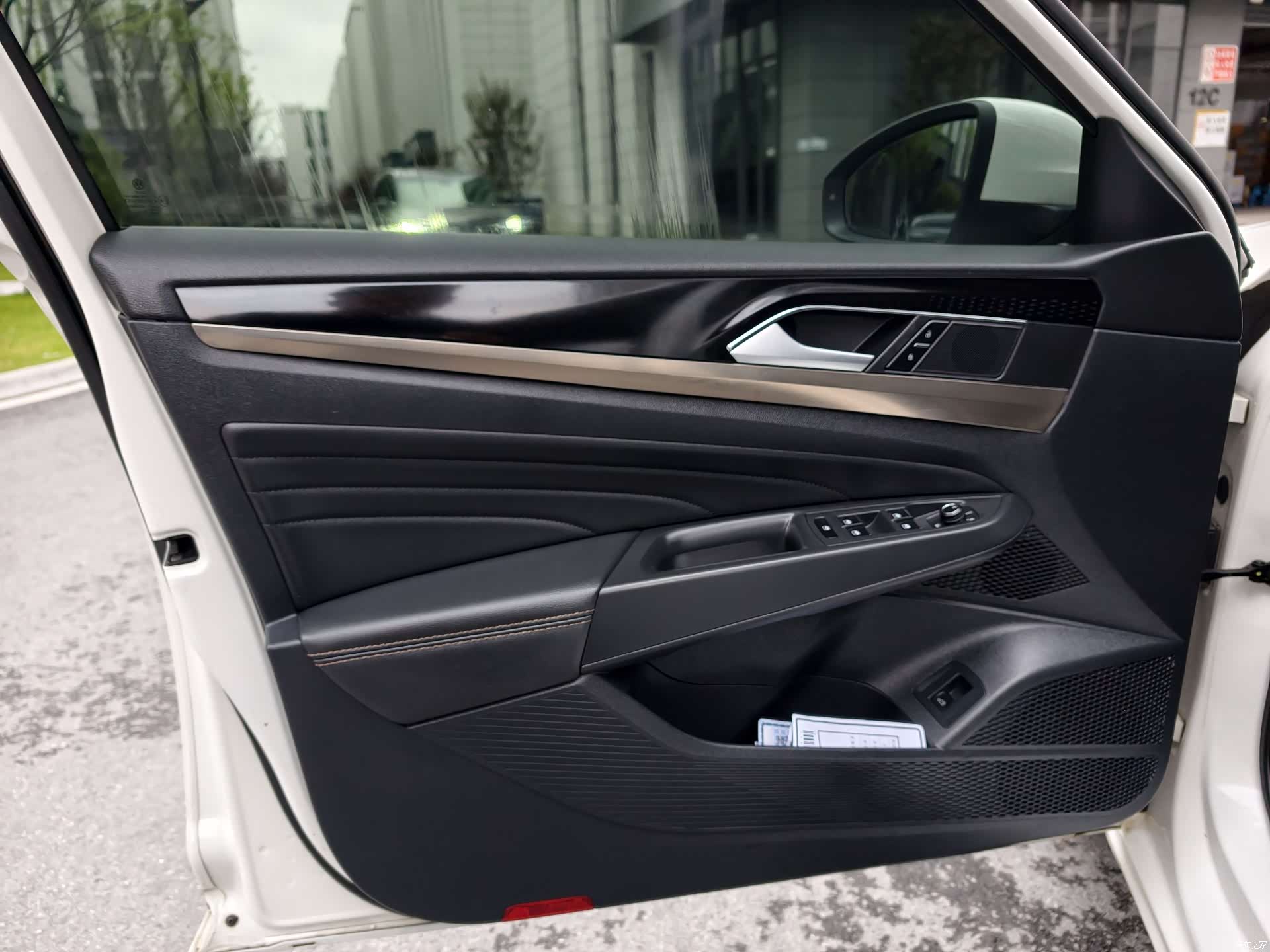 Volkswagen Passat, 2020 11