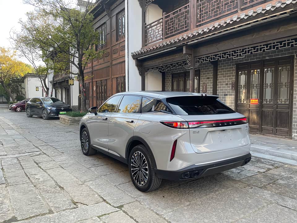 Exeed Chasing the wind C-DM