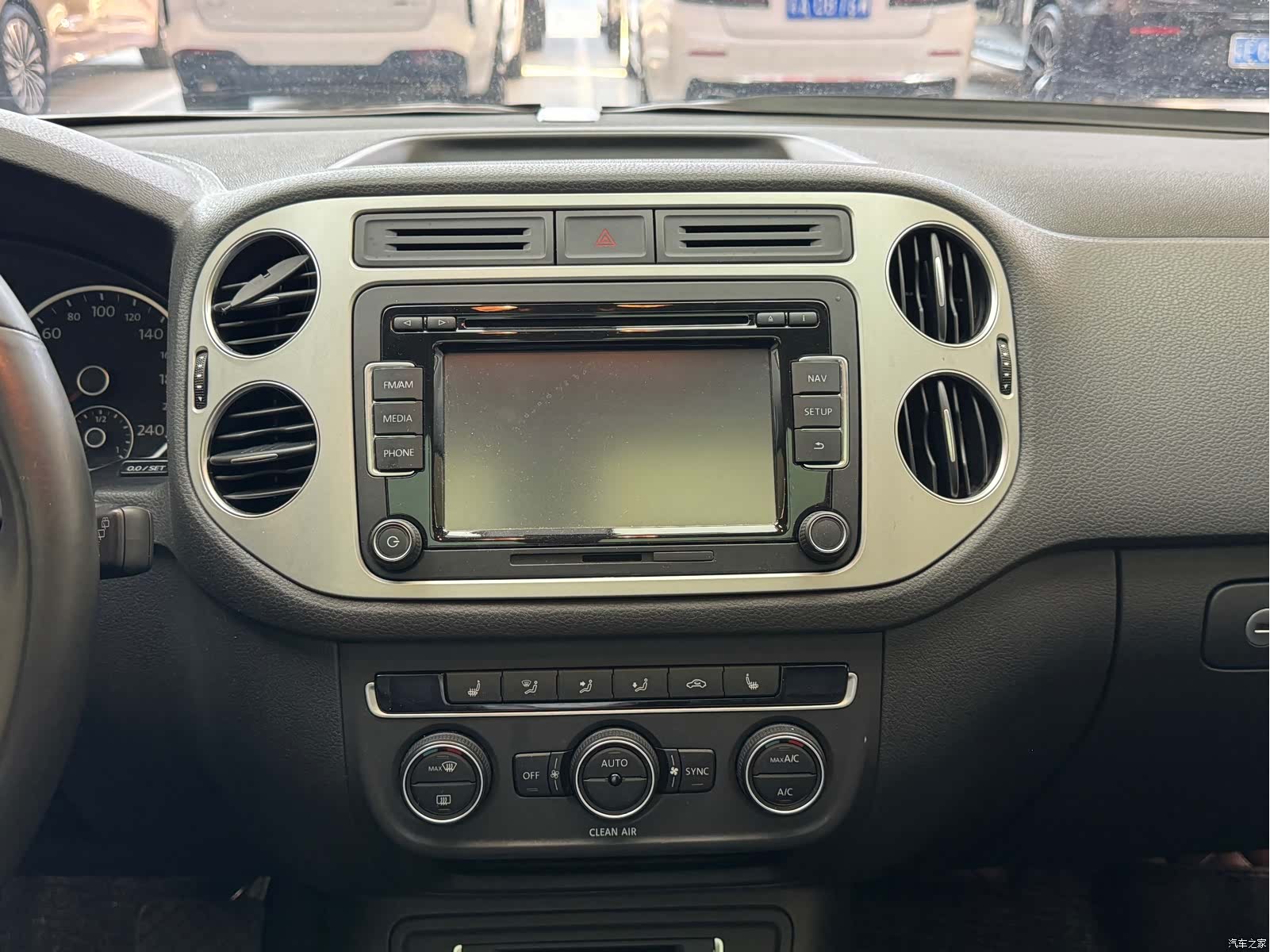 Volkswagen Tiguan, 2016 15