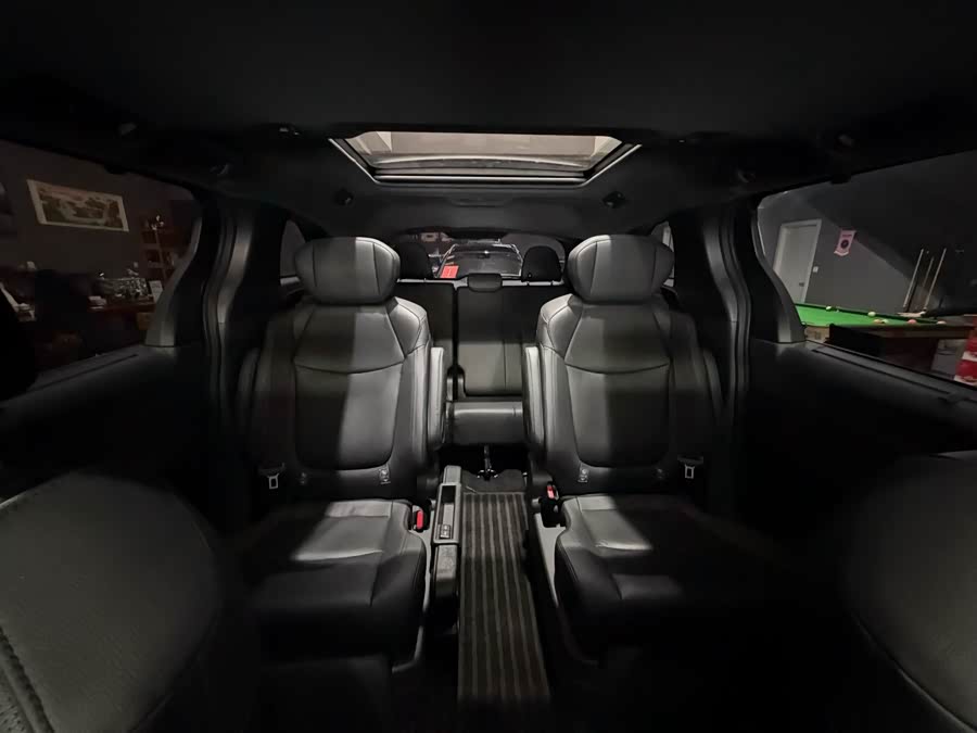 Toyota Granvia 2023, фото 9