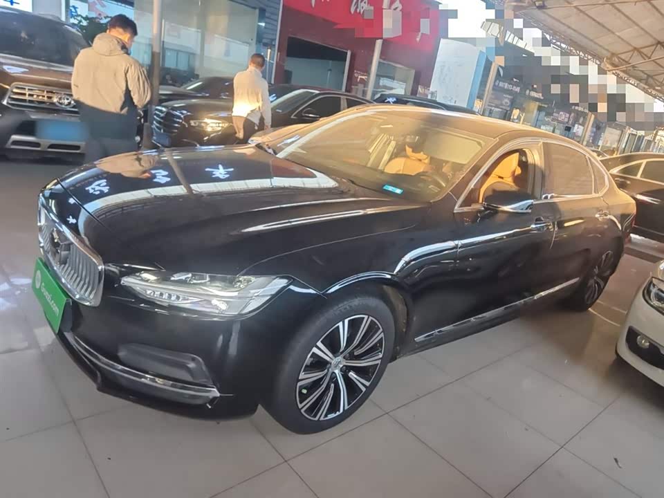 Volvo S90