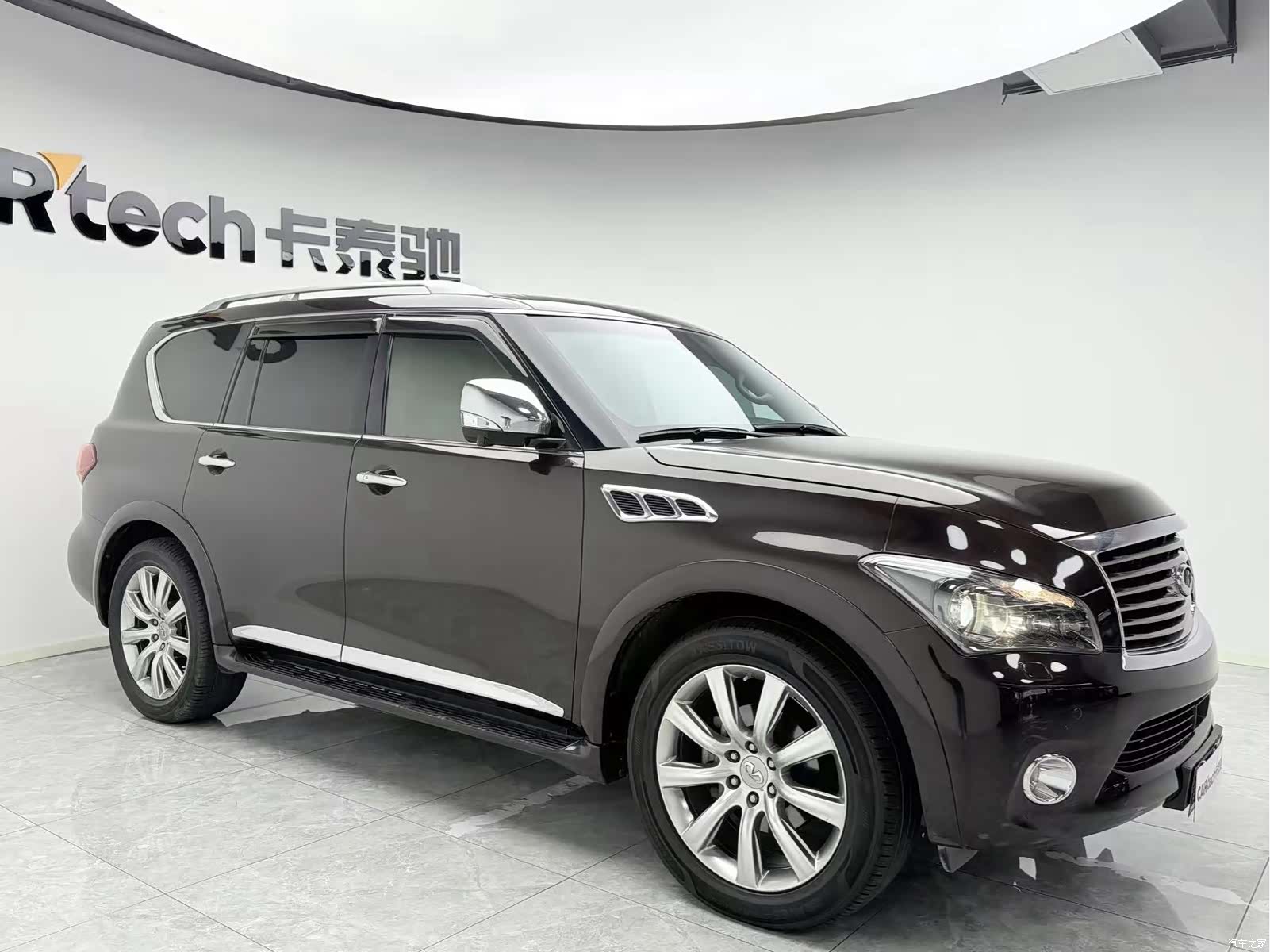Infiniti QX80, 2013 3