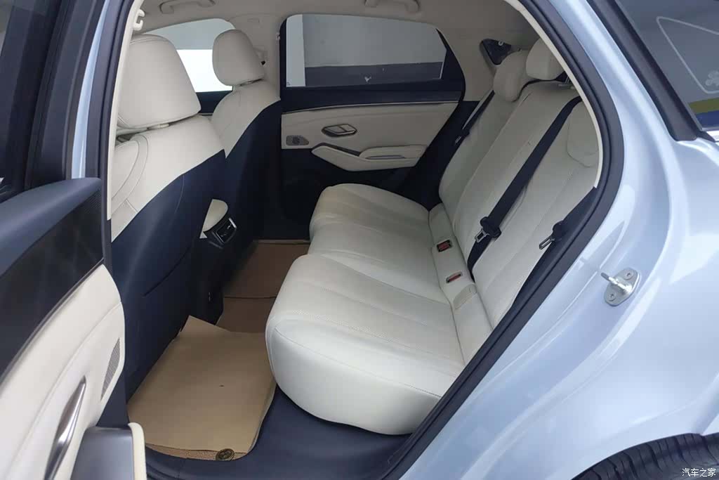 BYD Qin, 2024 11