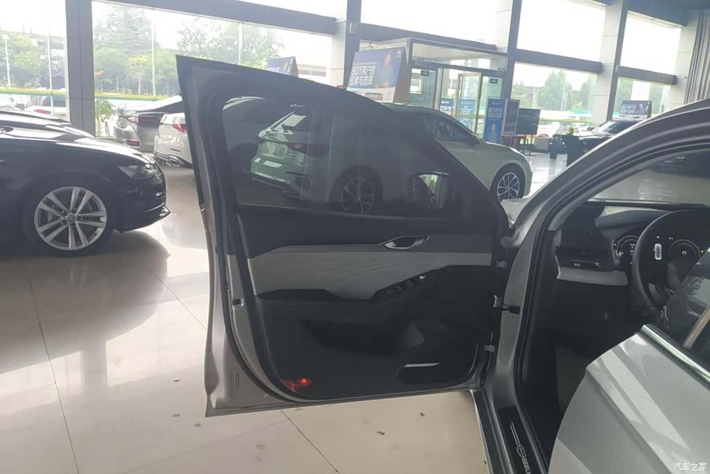 Geely Preface, 2022 7