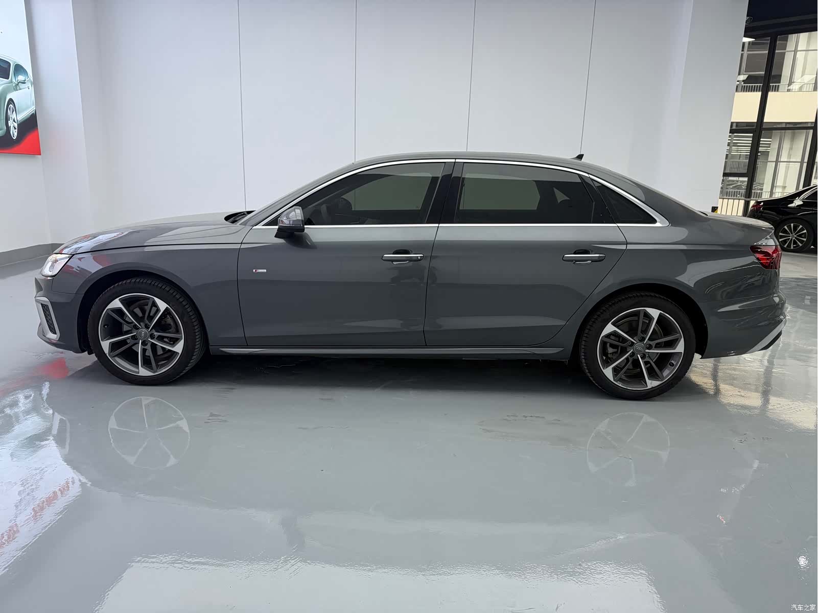Audi A4L, 2021 4