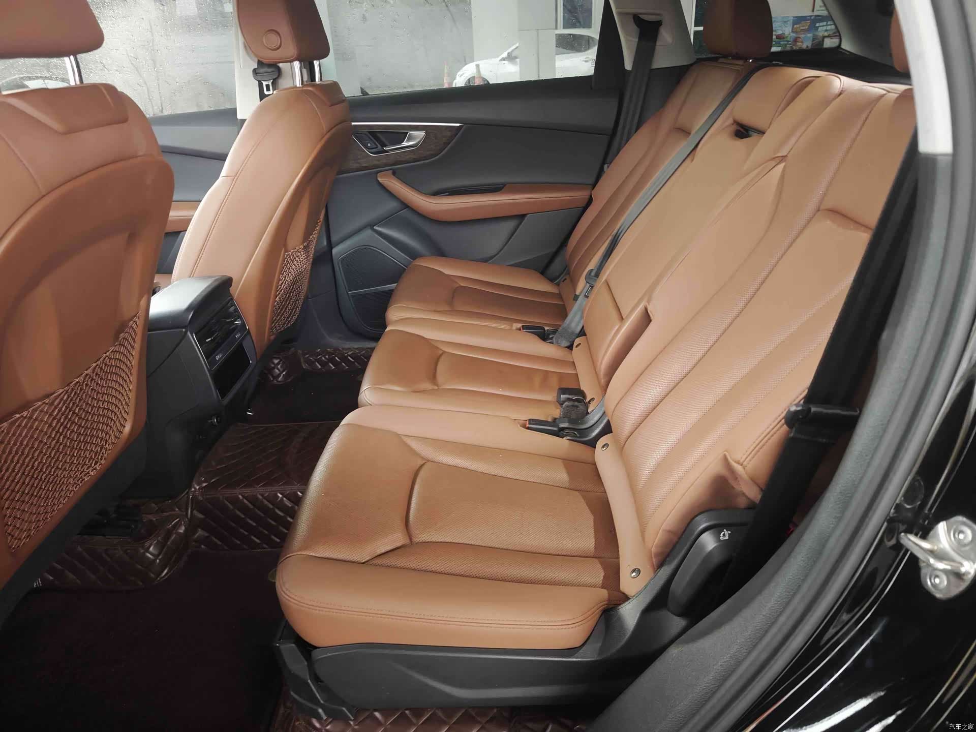Audi Q7, 2023 4