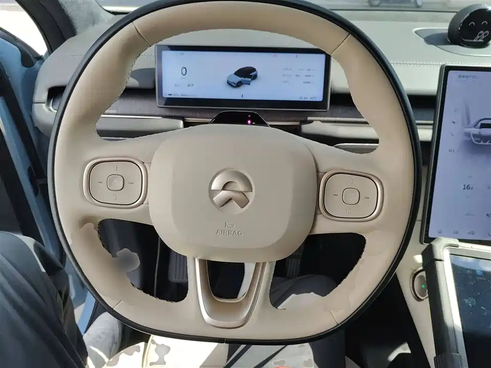 NIO ES6