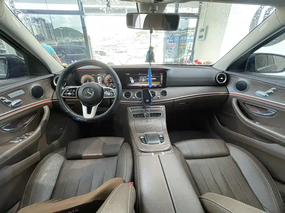 Mercedes-Benz E-class Mercedes-Benz E-class