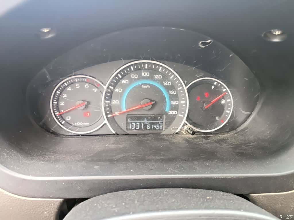 Wuling V, 2019 12