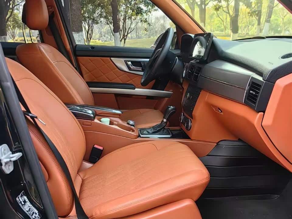 Mercedes-Benz GLK grade