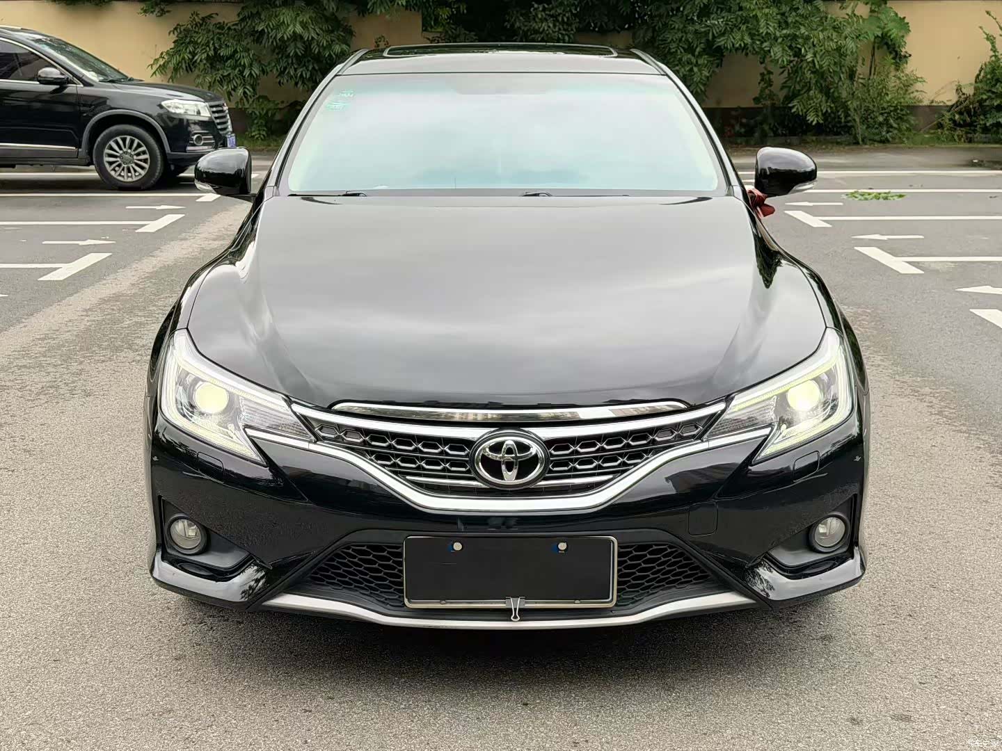 Toyota 2.5V, 2014 2
