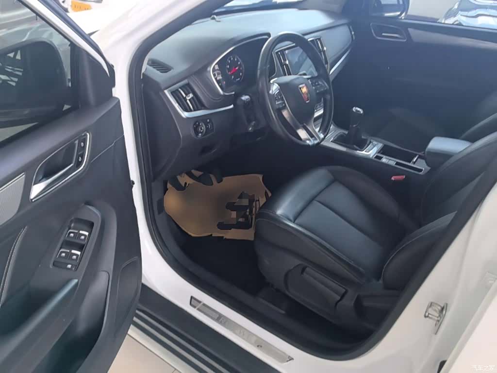 Roewe RX5, 2017 16