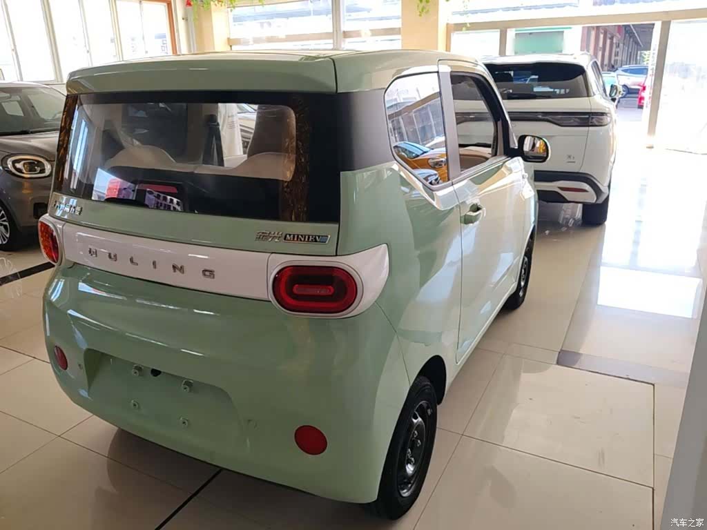 Wuling MINIEV, 2024 7