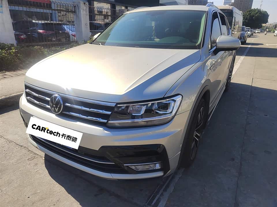 Volkswagen Tiguan L