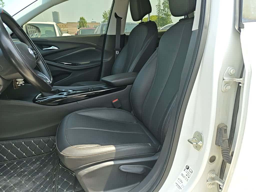 Buick Verano, 2023 11