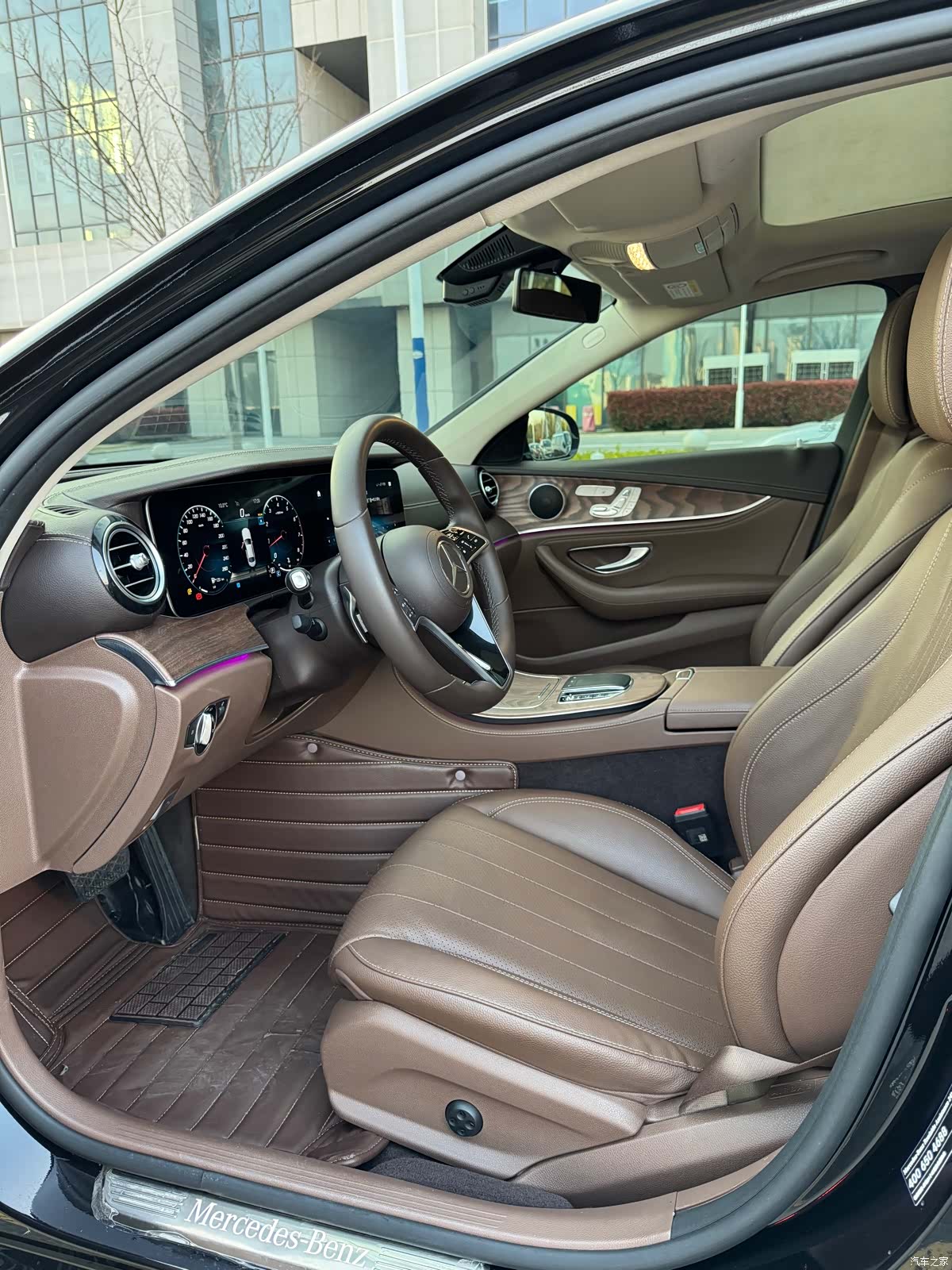 Mercedes-Benz E-Class, 2024 3