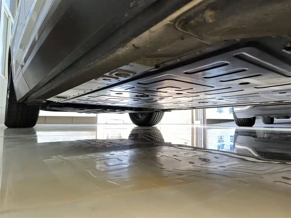 NIO ES6