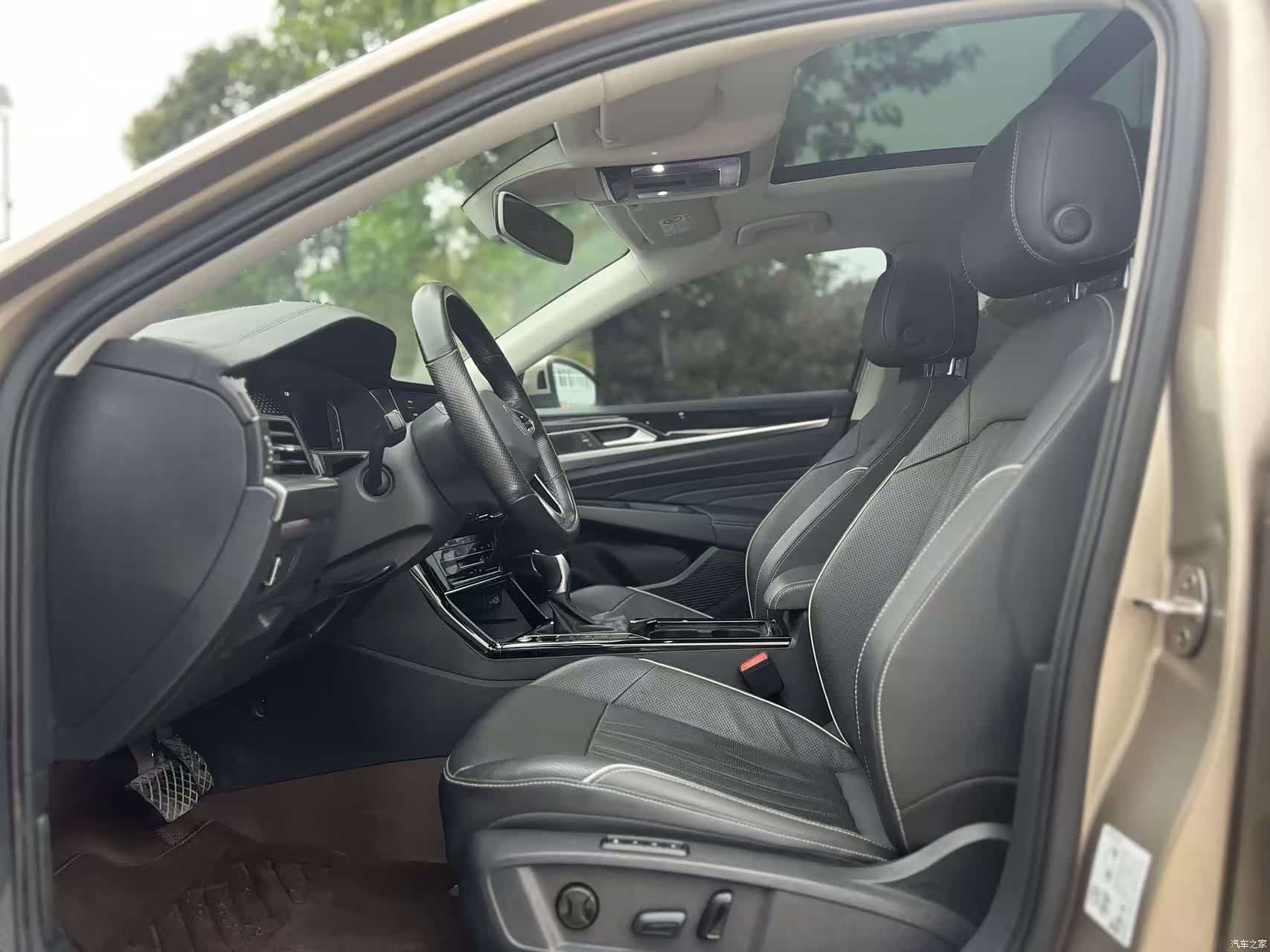 Volkswagen Passat, 2021 все фото