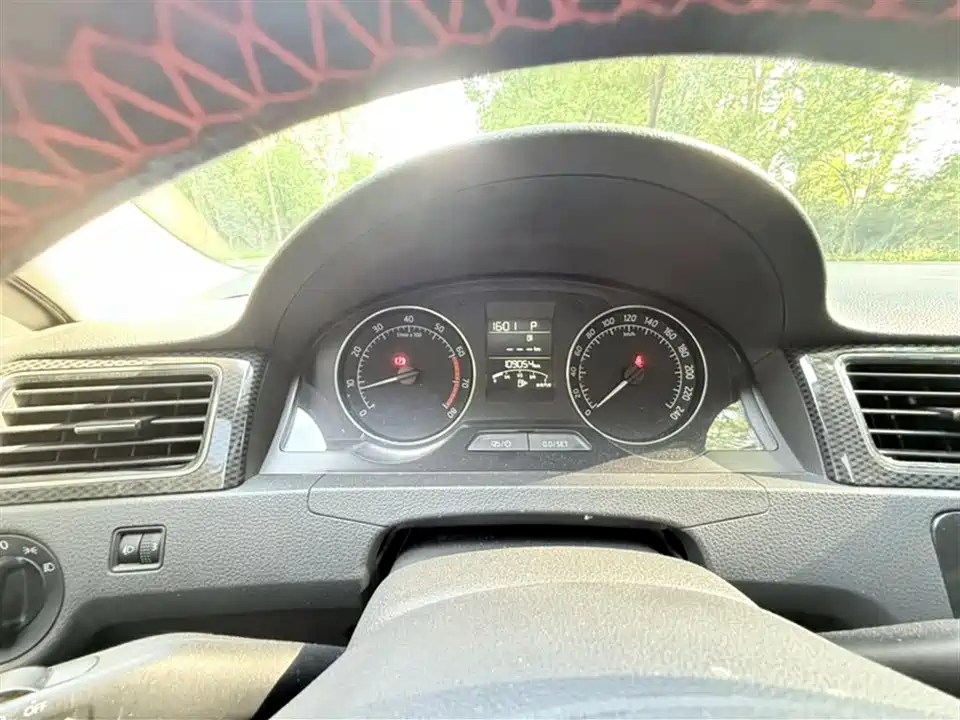 Skoda Xindong