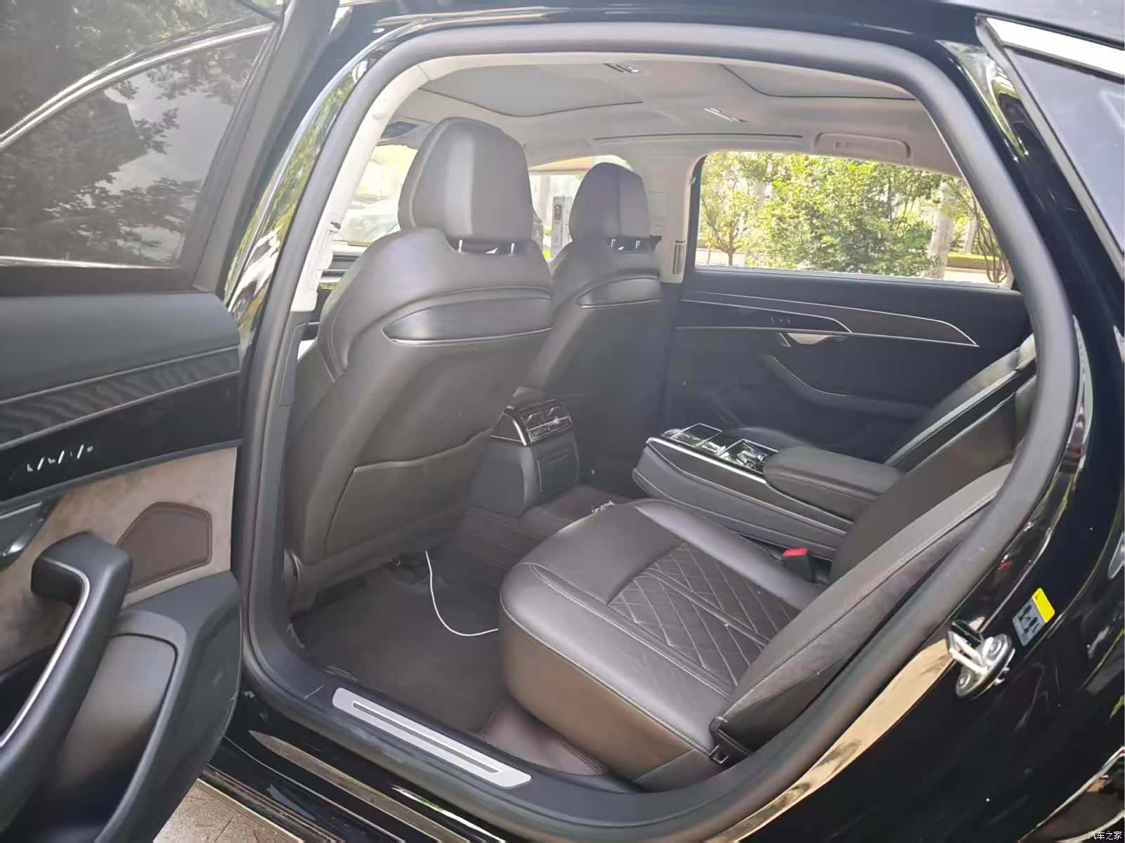 Audi A8L, 2021 6