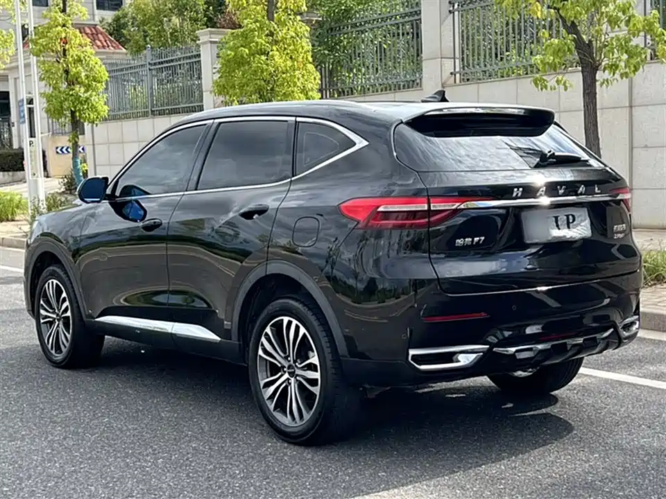 Haval F7