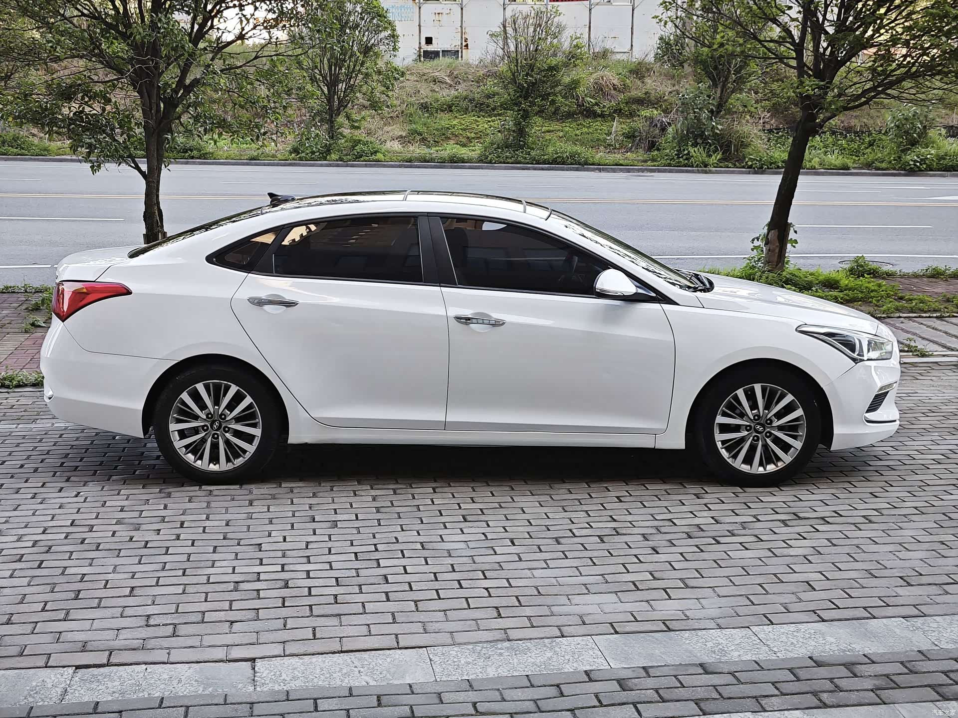 Hyundai GLS, 2018 8